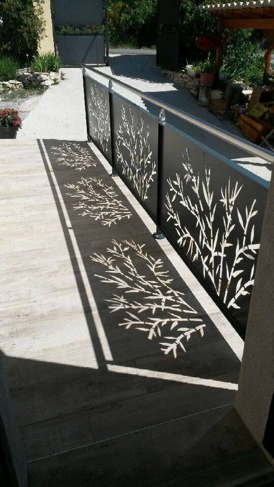 Thermolaquage d'un garde corps en métal avec rambarde en acier, pour un particulier à Sisteron