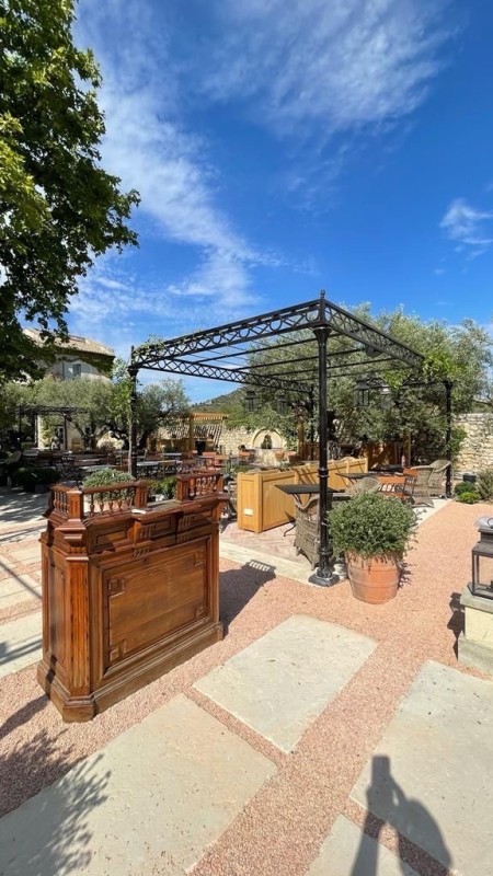 Thermolaquage d'un ensemble de serrureries pour Château Estoublon à Fontvieille 13390