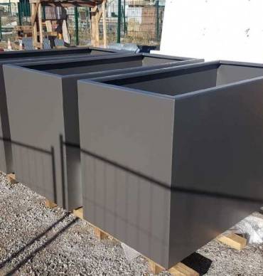 Thermolaquage de mobilier urbain dans la région de Manosque