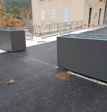 Thermolaquage de mobilier urbain dans la région de Manosque